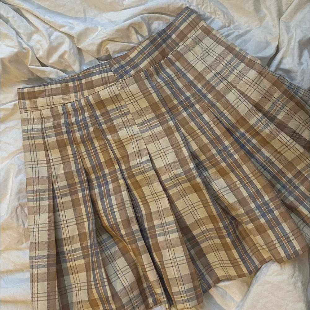 korea made beige & blue pleated skirt